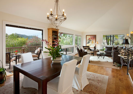 keeping interiors designs  beautiful living rooms