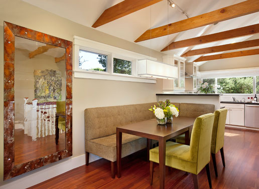 Keeping interiors designs dining rooms